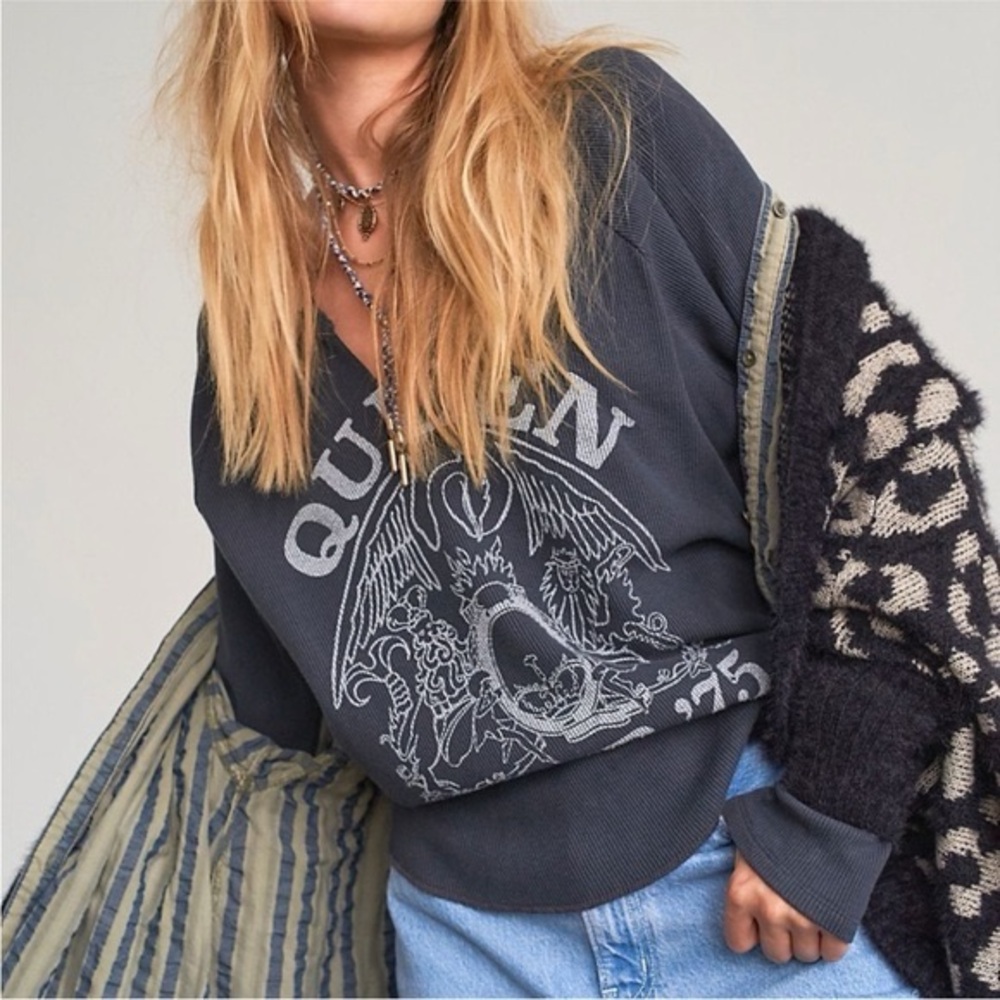 Daydreamer x Free People Queen Graphic Thermal - Picture 2 of 11
